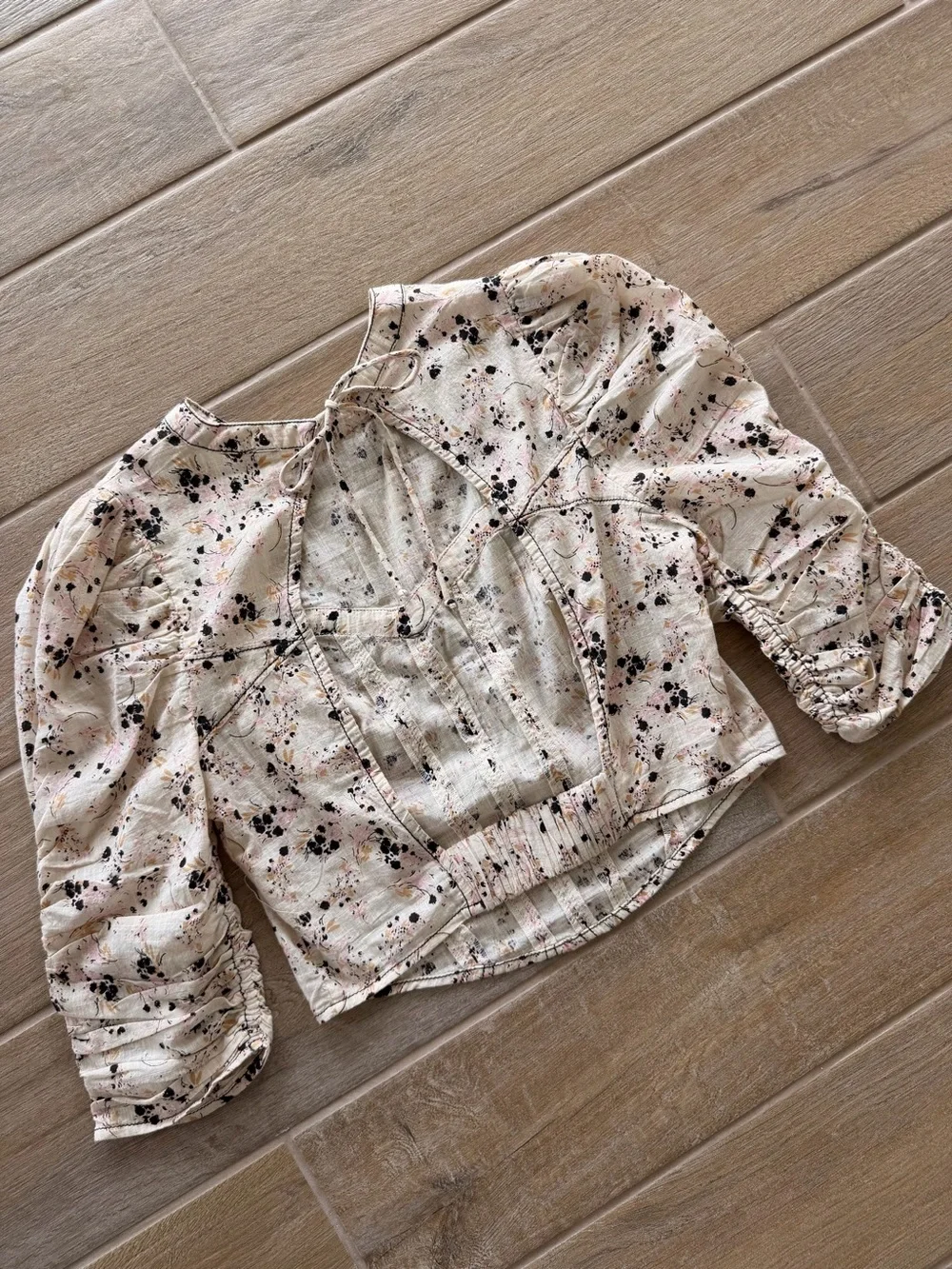 NWOT Free People Cream Floral Splatter Puff Sleeve Crop Top